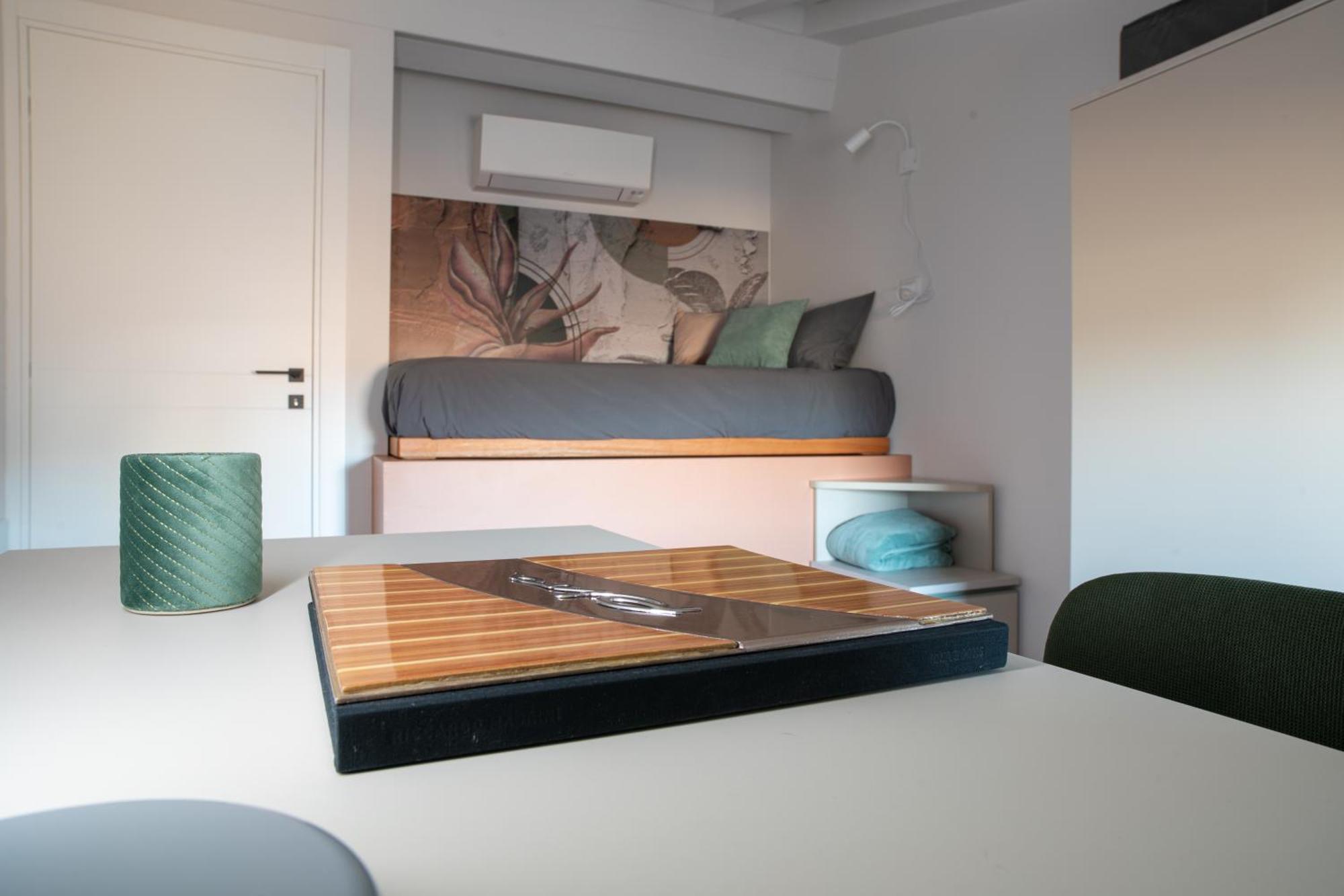 Apartmán Vicolo Dei Signori Desenzano del Garda Exteriér fotografie